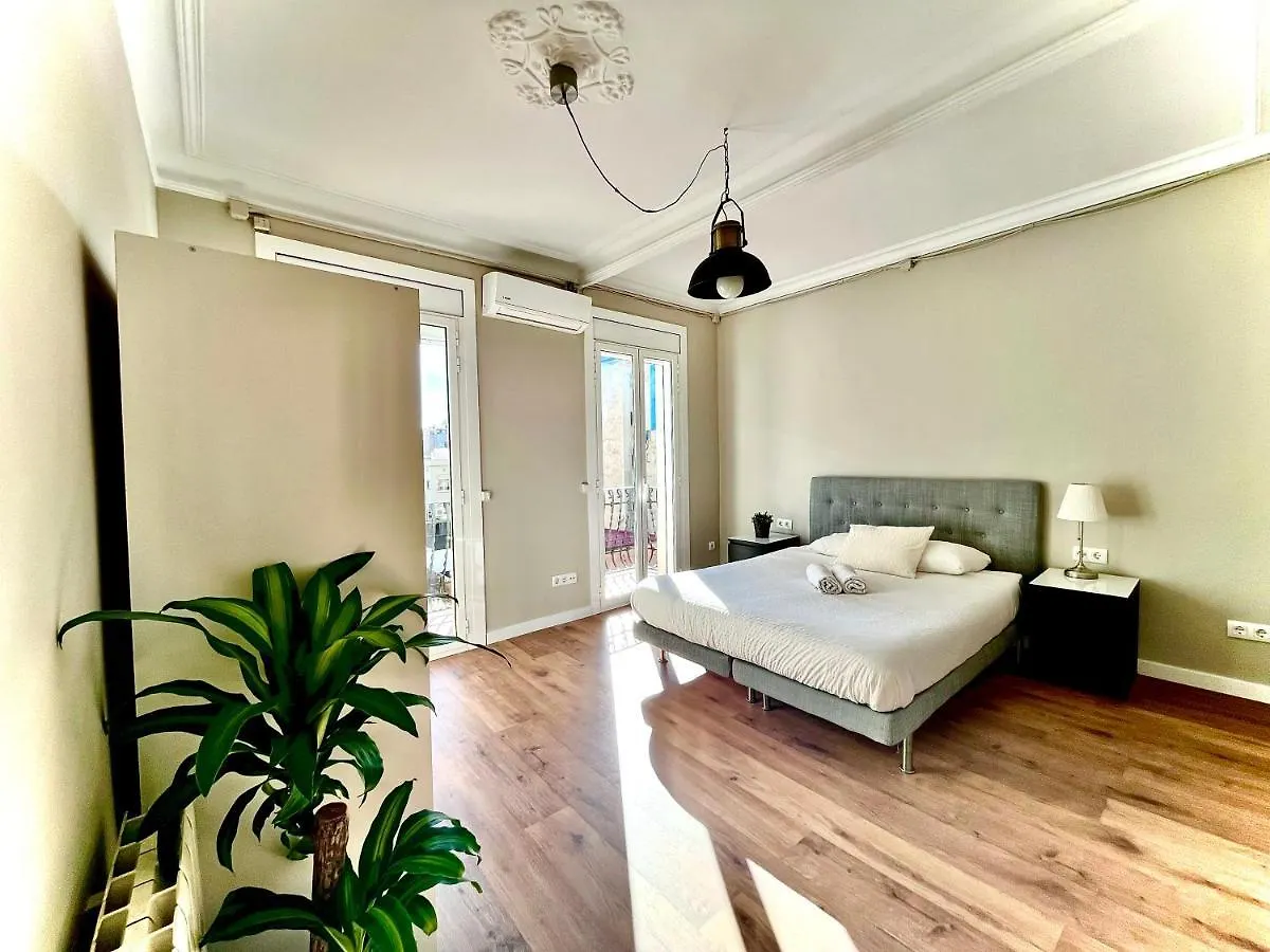 Sunny Apartment Gracia - Joanic Renovated location